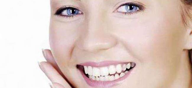  6 أسباب لاصفرار الأسنان 