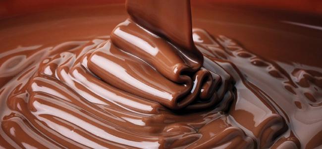 تناول الشوكولا يزيدُك ذكاءً!
