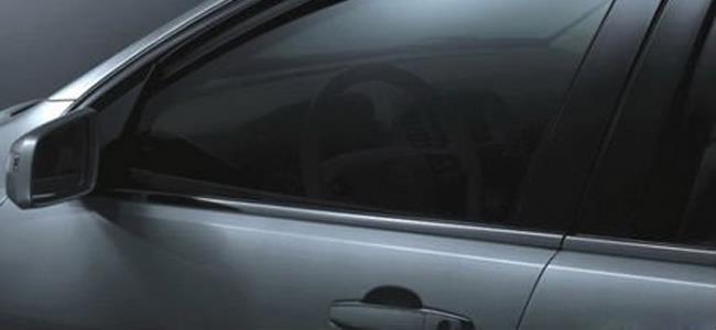 شركة تحول نوافذ السيارات إلى شاشات عرض