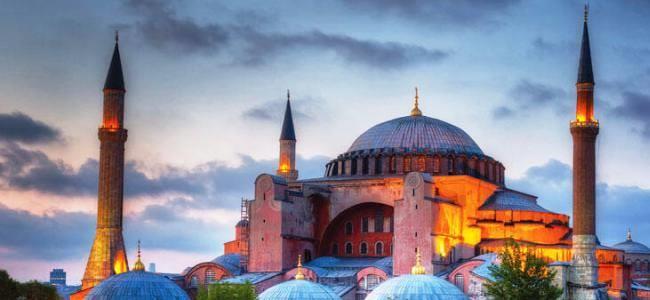 تحويل آيا صوفيا إلى مسجد يوتّر العلاقات بين أنقرة وموسكو