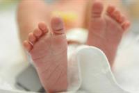 أول امرأة في العالم تضع مولودا بعد زرع أنسجة من مبيضها