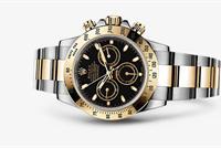 ساعات Rolex لمذيعة أخبار وعائلتها..